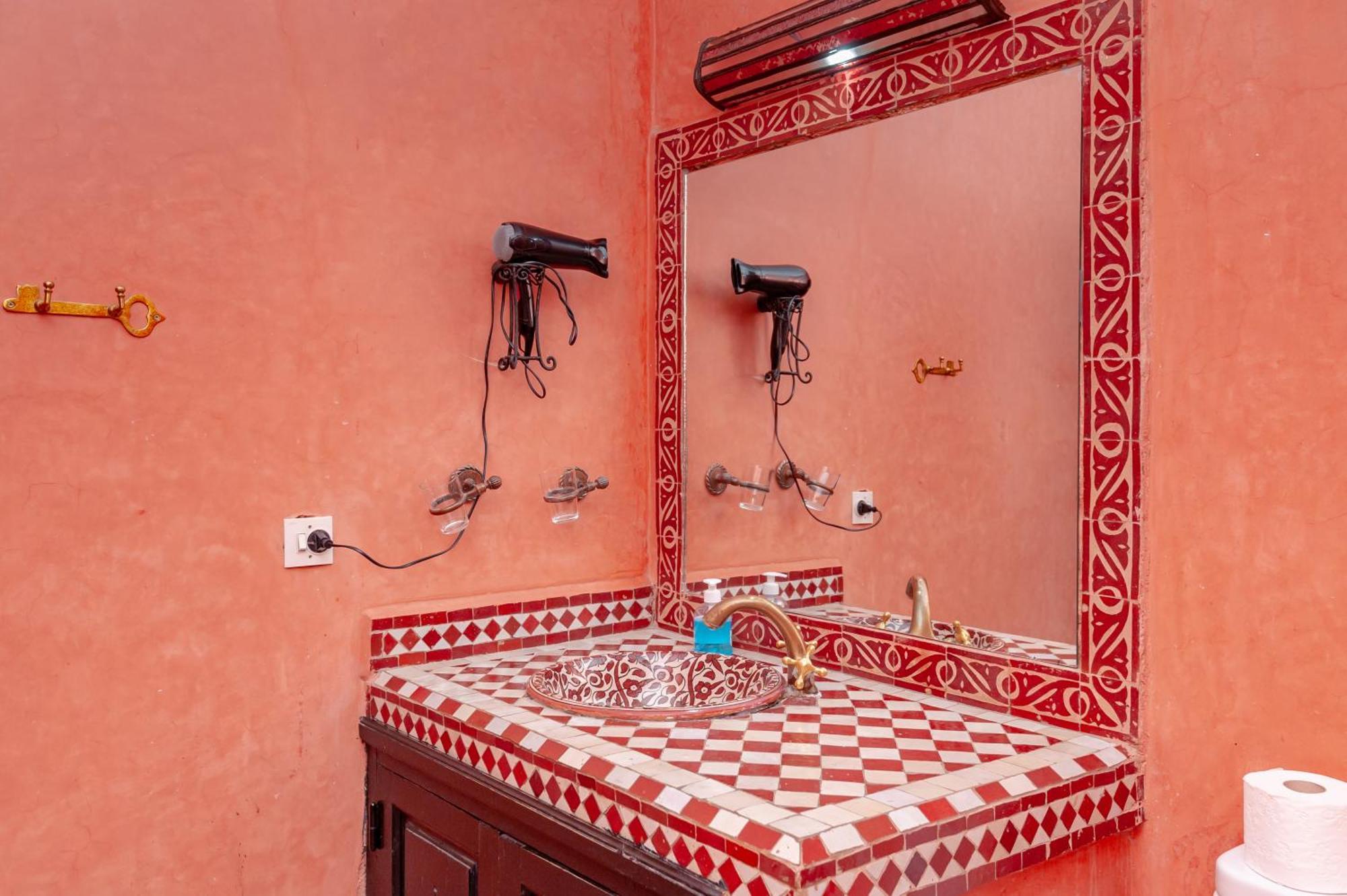Riad Losra Marrakesh Bagian luar foto
